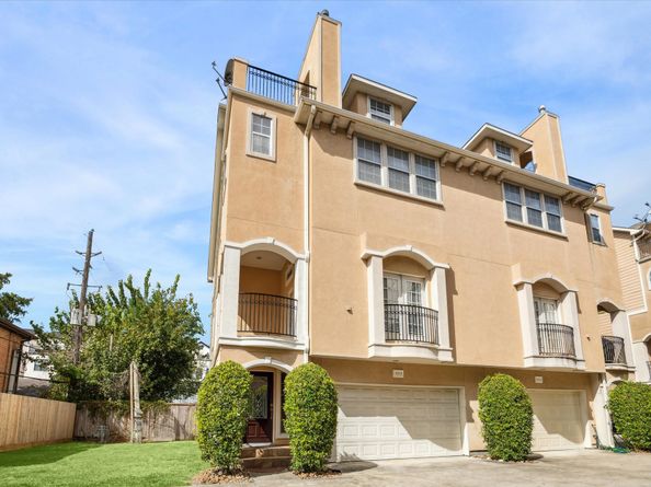 5629 Dolores Place Lane B, Houston TX 77057