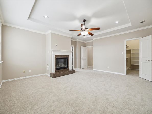 5629 Dolores Place Lane B, Houston TX 77057