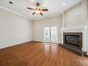 5629 Dolores Place Lane B, Houston TX 77057