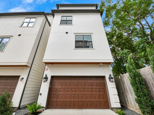 2765 Freund Street, Houston TX 77003