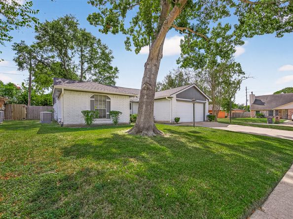 16355 Sierra Grande Drive, Houston TX 77083