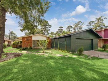 10 Pine Creek Court