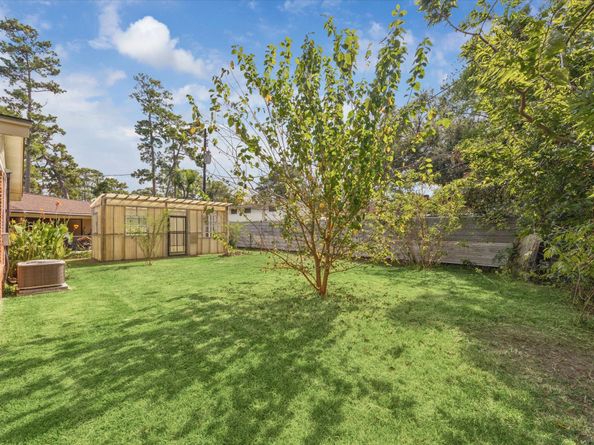 10 Pine Creek Court, Houston TX 77017