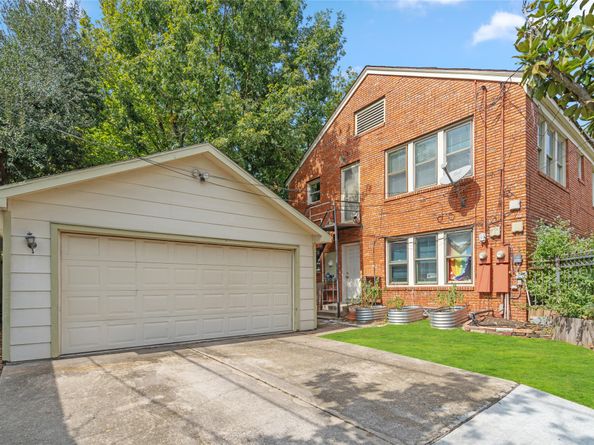 1701 Hawthorne Street, Houston TX 77098
