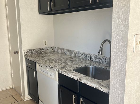 6111 Beverly Hill Street 74, Houston TX 77057