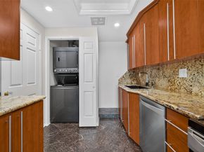 2001 Holcombe Boulevard 206, Houston TX 77030