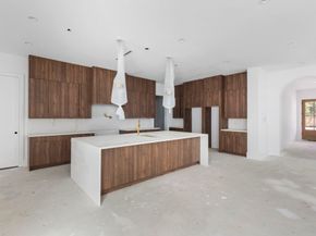 903 Tabor Street, Houston TX 77009