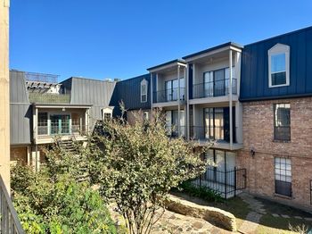 2475 Underwood Street