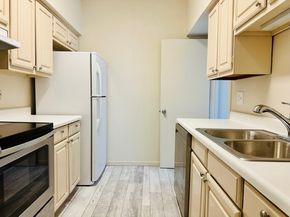 2475 Underwood Street 272, Houston TX 77030