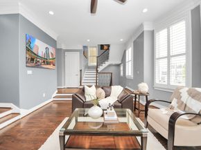 2008 Helena Street, Houston TX 77002