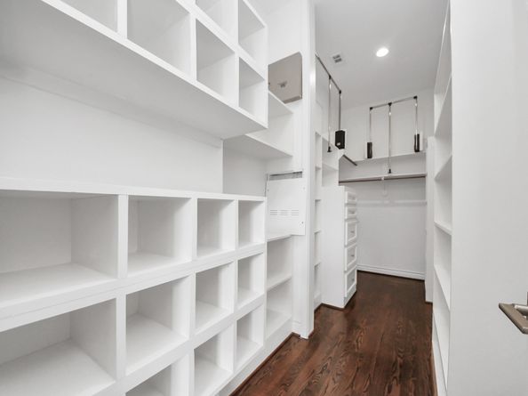 2008 Helena Street, Houston TX 77002