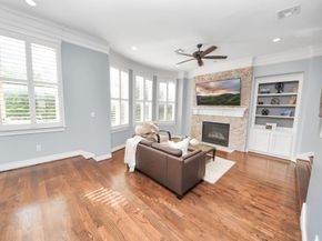 2008 Helena Street, Houston TX 77002