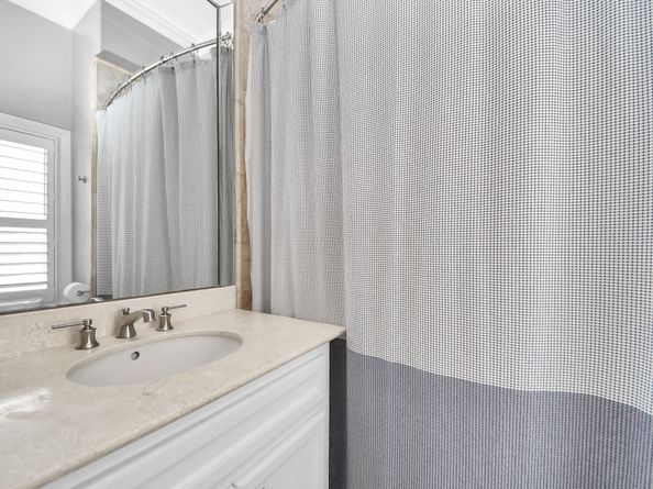 2008 Helena Street, Houston TX 77002