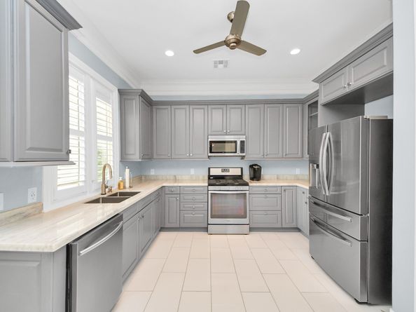 2008 Helena Street, Houston TX 77002