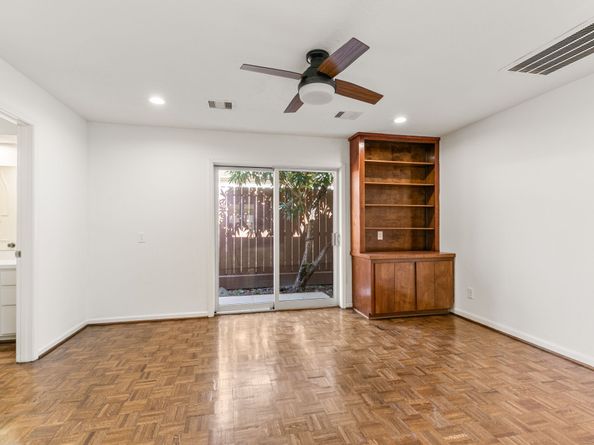 2619 Briarpark Drive, Houston TX 77042