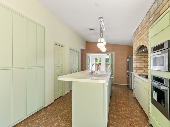 2619 Briarpark Drive, Houston TX 77042