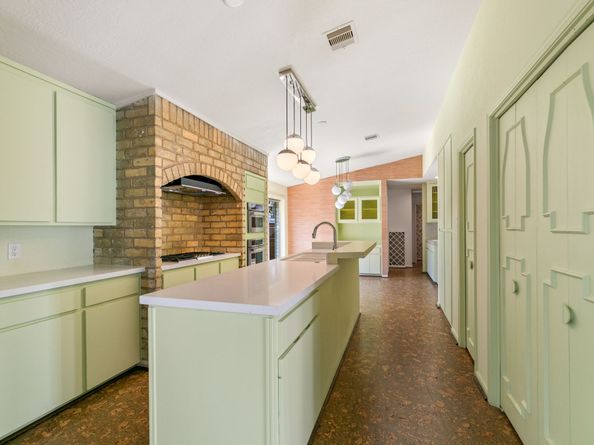 2619 Briarpark Drive, Houston TX 77042