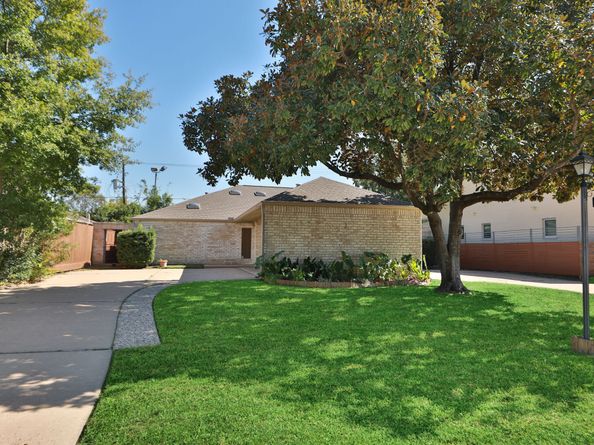 2619 Briarpark Drive, Houston TX 77042