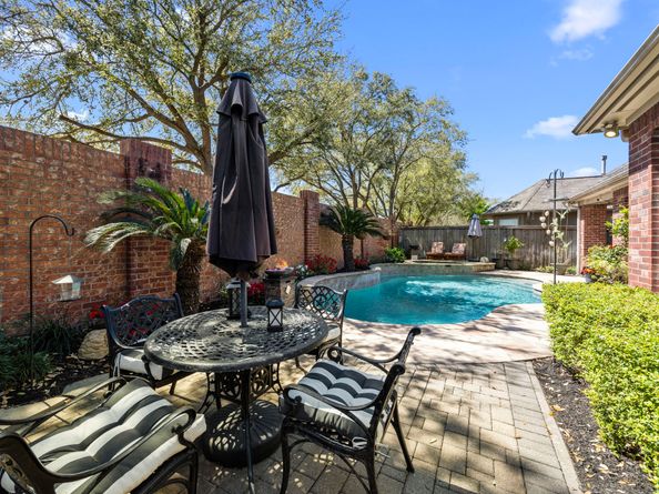 11413 Gallant Ridge Lane, Houston TX 77082