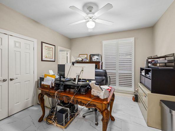 11413 Gallant Ridge Lane, Houston TX 77082