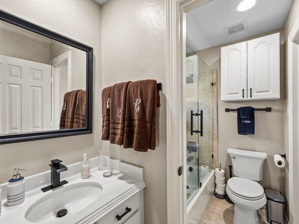 11413 Gallant Ridge Lane, Houston TX 77082