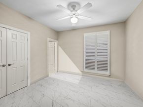 11413 Gallant Ridge Lane, Houston TX 77082