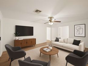 9538 Skyline Drive, Houston TX 77063