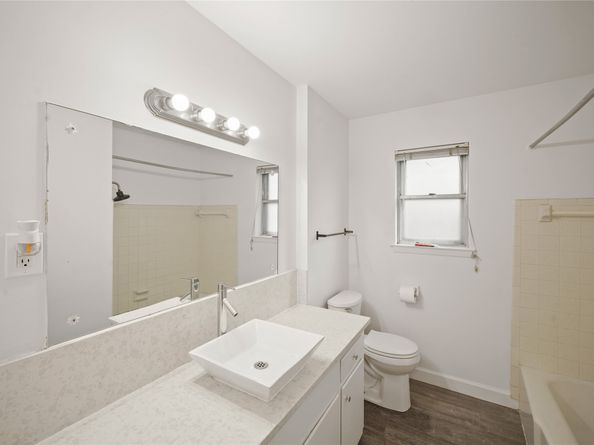 9538 Skyline Drive, Houston TX 77063