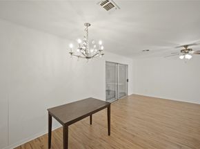 9538 Skyline Drive, Houston TX 77063