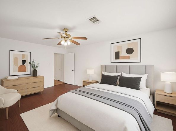 9538 Skyline Drive, Houston TX 77063