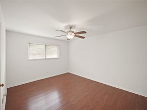 9538 Skyline Drive, Houston TX 77063