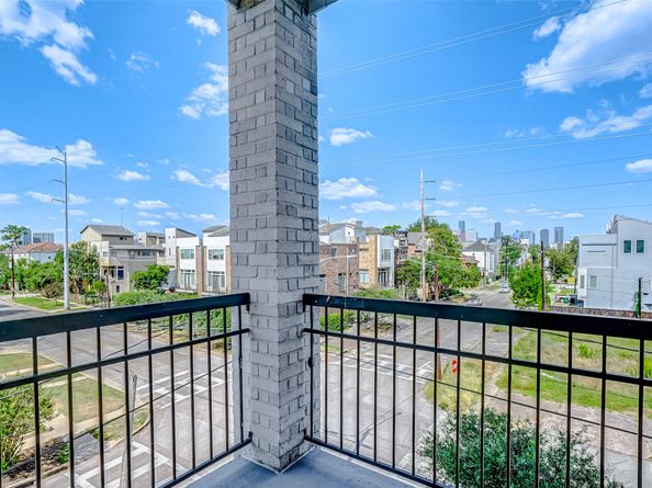 1508 Blodgett Street 609, Houston TX 77004