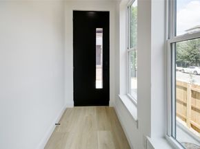 1214 W 24th Street D, Houston TX 77008