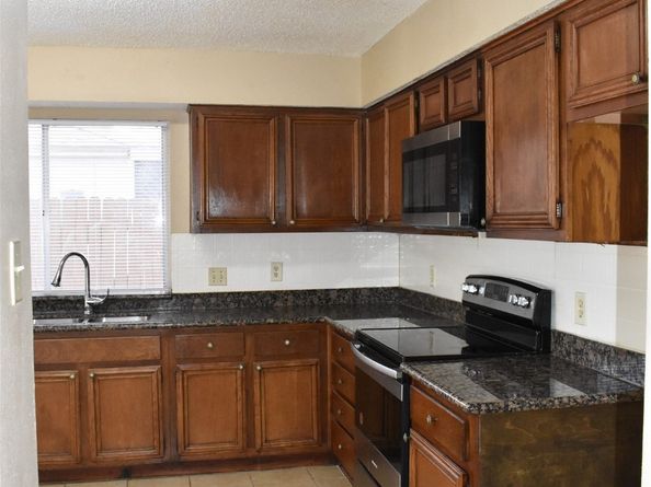 8903 Kalewood Drive, Houston TX 77099