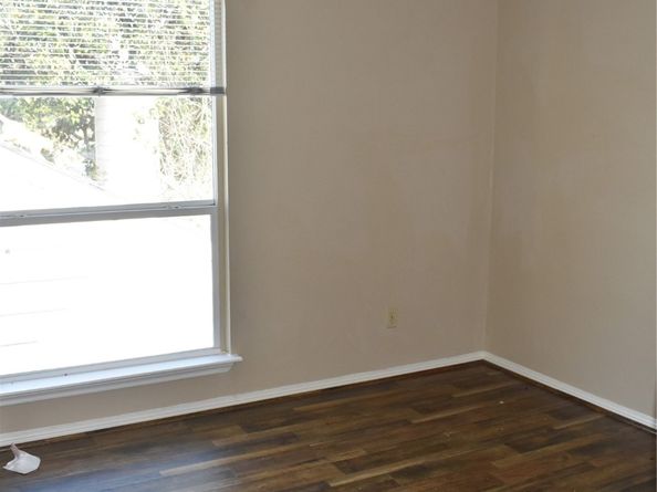 8903 Kalewood Drive, Houston TX 77099