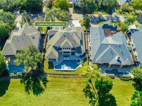 11606 Gallant Ridge Lane, Houston TX 77082