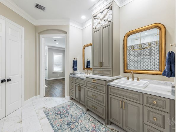 11606 Gallant Ridge Lane, Houston TX 77082