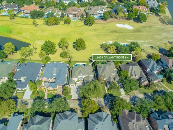 11606 Gallant Ridge Lane, Houston TX 77082