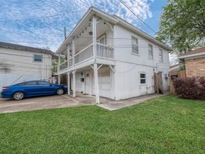 5009 N Main Street, Houston TX 77009