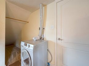 5009 N Main Street, Houston TX 77009