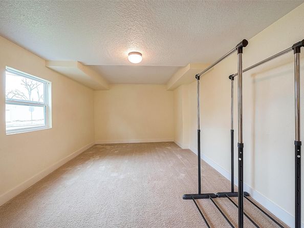 5009 N Main Street, Houston TX 77009