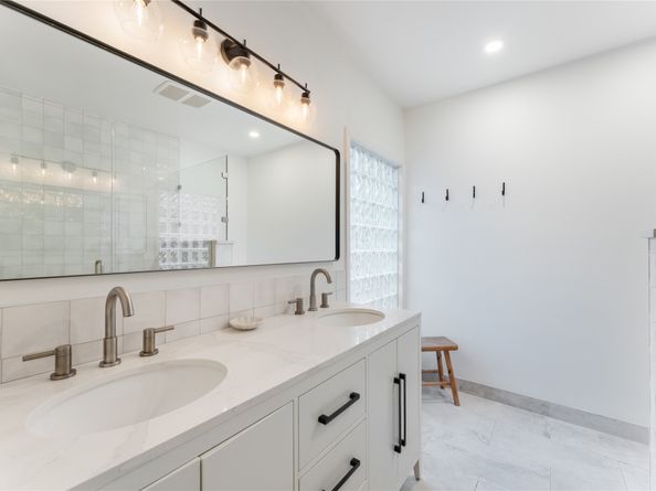 9115 Poco Road, Houston TX 77080