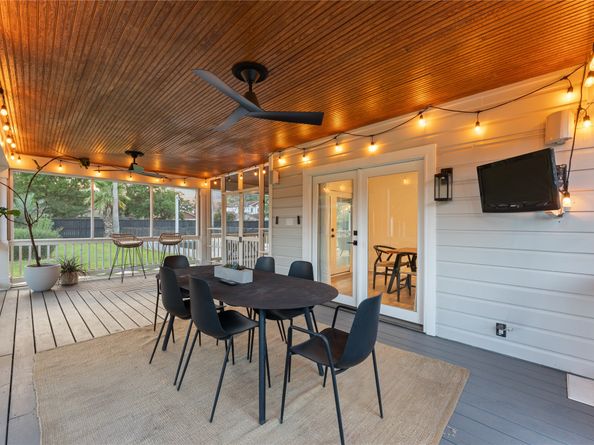 9115 Poco Road, Houston TX 77080