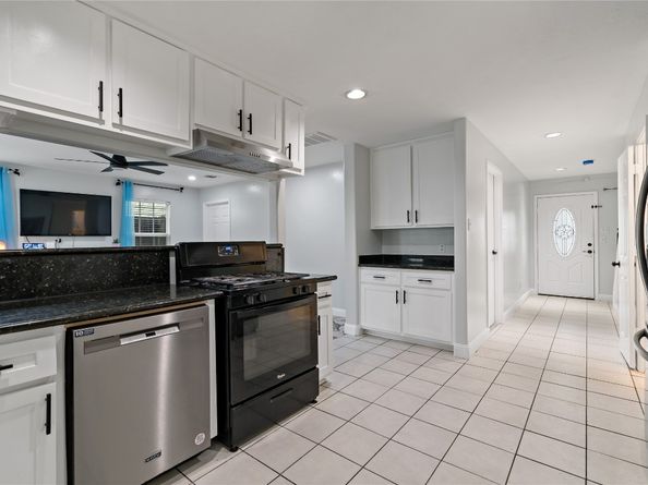 507 Firnat Street, Houston TX 77022