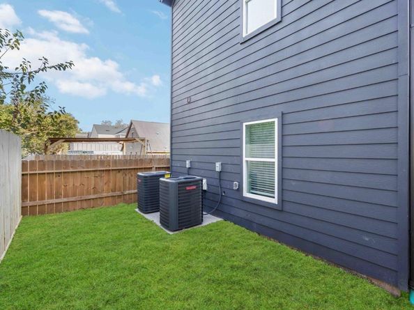 8101 Venus Street, Houston TX 77088