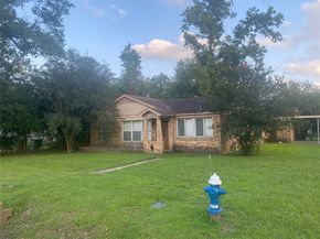 8402 Darlington Drive, Houston TX 77028