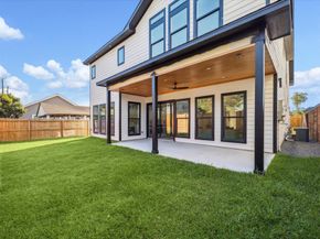 304 Enid Street, Houston TX 77009