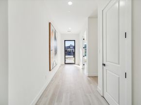 304 Enid Street, Houston TX 77009