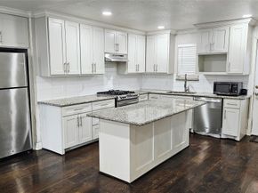 5231 Lyndhurst Drive, Houston TX 77033