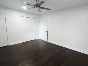 5231 Lyndhurst Drive, Houston TX 77033